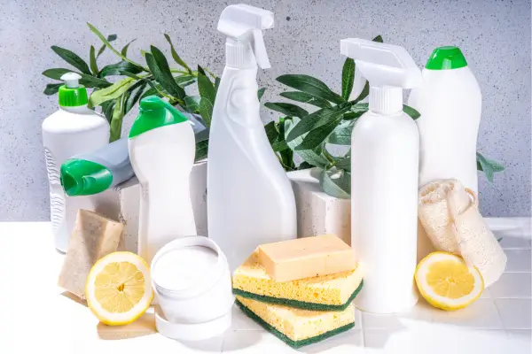 10 receitas fáceis de produtos de limpeza naturais para fazer em casa